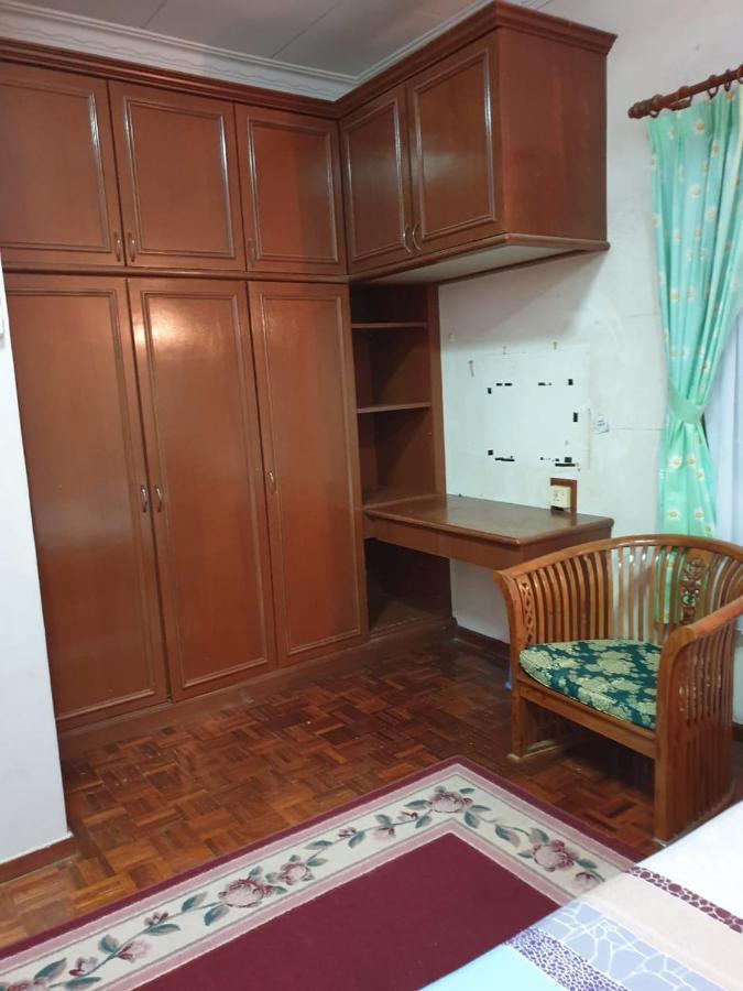 Lavender Impian Homestay Каджанг Экстерьер фото