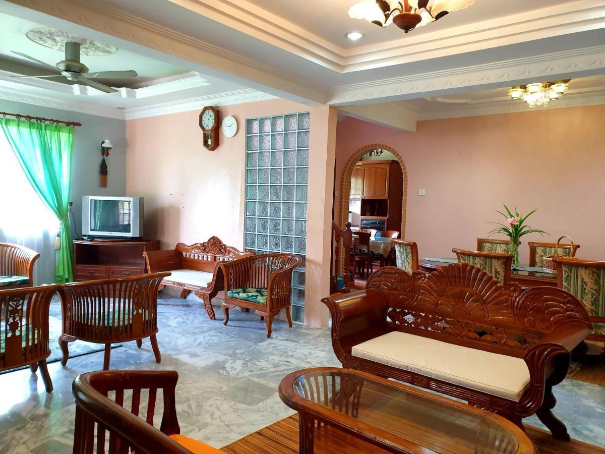 Lavender Impian Homestay Каджанг Экстерьер фото